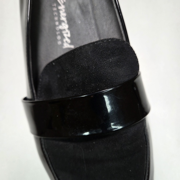 Dr. Scholl's Black Suede Patent Leather Slip On Flat Wedge Women's 9.5 Shoe B1 - Picture 4 of 7